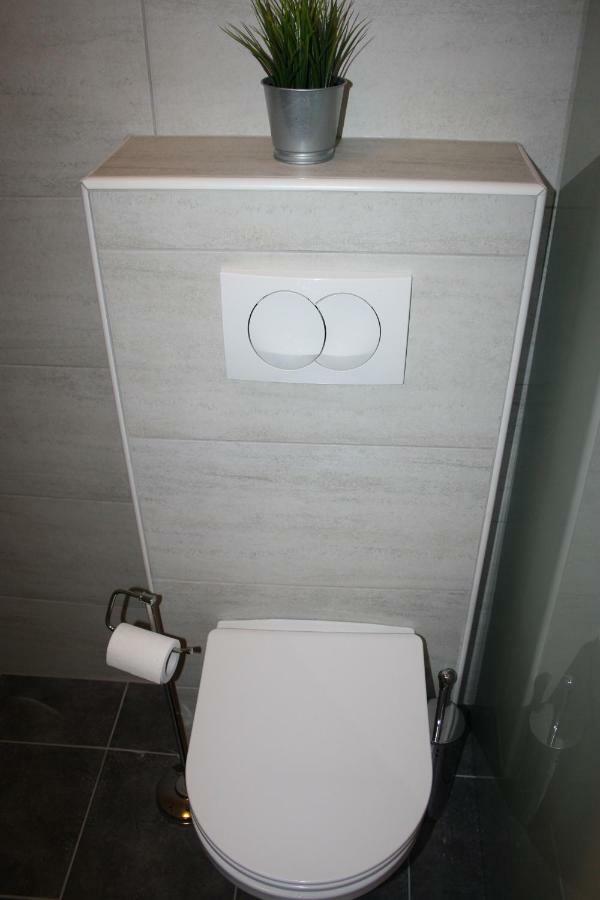 Studio Apartman Centar Ðakovo Exterior foto